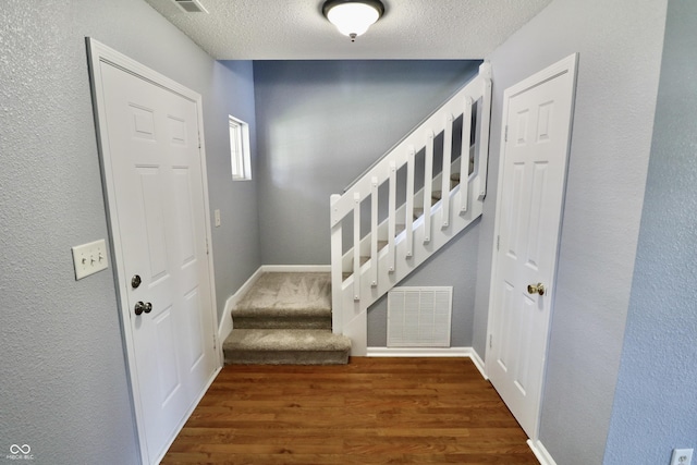 5526 Burning Tree Ct, Indianapolis, IN 46239 - photo 16
