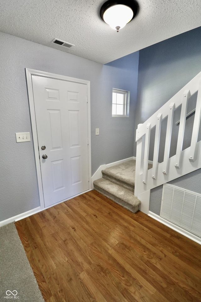 5526 Burning Tree Ct, Indianapolis, IN 46239 - photo 14