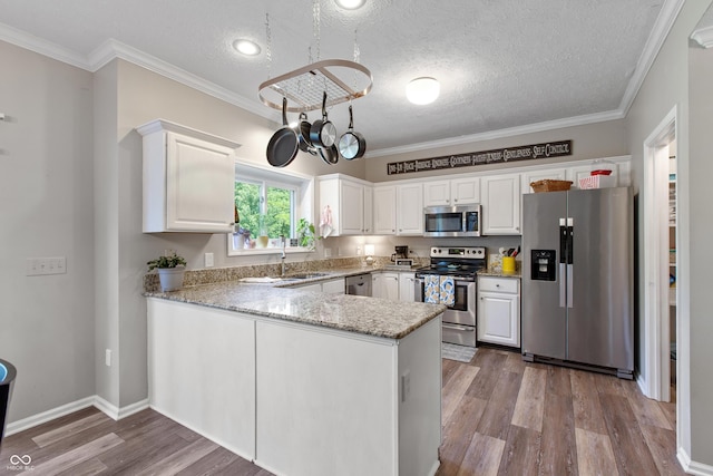 10776 Putnam Pl, Carmel, IN 46032 - photo 9