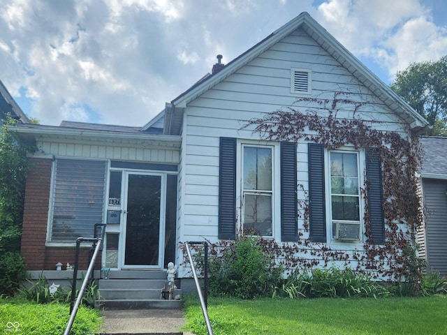 827 S 8th St, Terre Haute, IN 47807 - photo 1