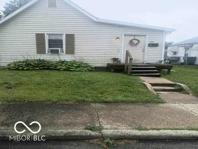529 W 21st St, Anderson, IN 46016 - photo 1