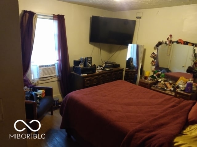 529 W 21st St, Anderson, IN 46016 - photo 8