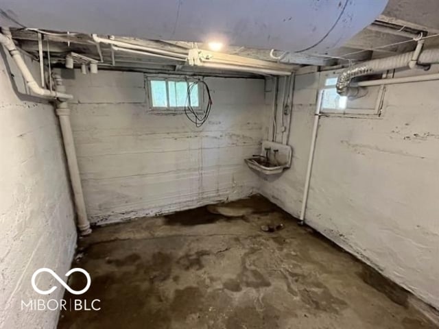 721 Indiana Ave, Anderson, IN 46012 - photo 14
