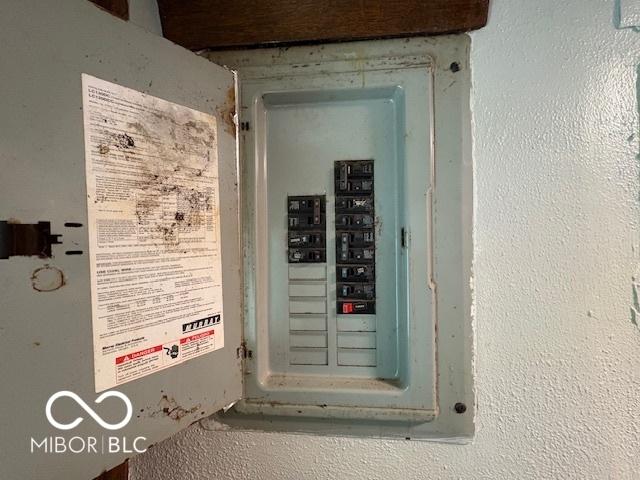 2101 N Macedonia Ave, Muncie, IN 47303 - photo 8