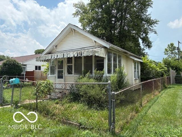 3111 S Pershing Dr, Muncie, IN 47302 - photo 3