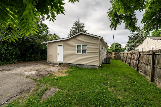 4512 E 21st St, Indianapolis, IN 46218 - photo 29