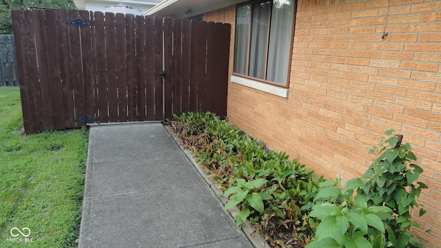 2740 Saturn Dr, Indianapolis, IN 46229 - photo 32