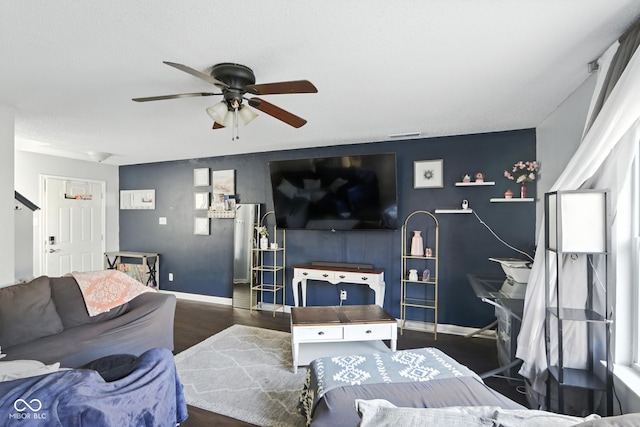 2525 Summerwood Ln, Greenwood, IN 46143 - photo 6