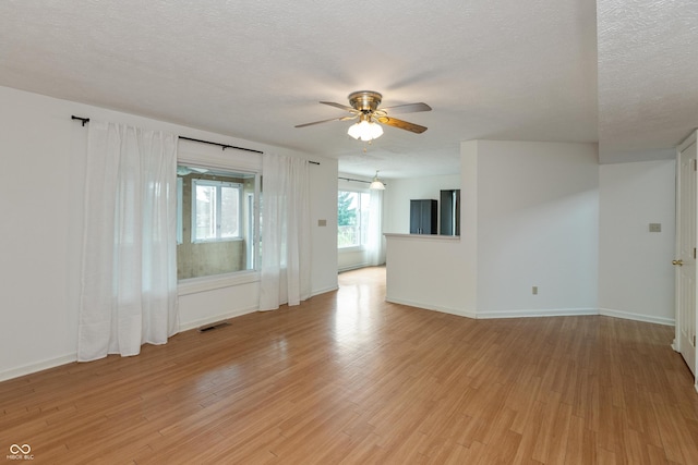 8265 Courtney Dr, Fishers, IN 46038 - photo 4