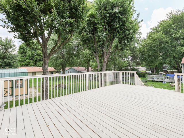 932 Yellow Pine Ct, Indianapolis, IN 46217 - photo 16