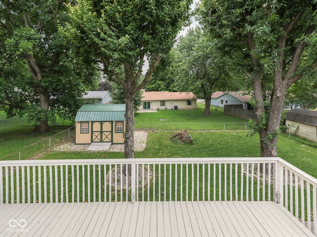 932 Yellow Pine Ct, Indianapolis, IN 46217 - photo 14