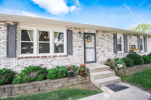 423 Cara Ct, Seymour, IN 47274 - photo 3