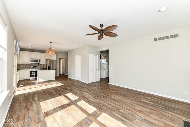 12330 Castlestone Dr, Fishers, IN 46037 - photo 11