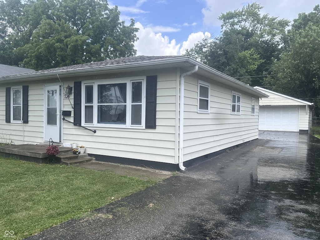 736 Sparrow Ave, Indianapolis, IN 46227 - photo 2