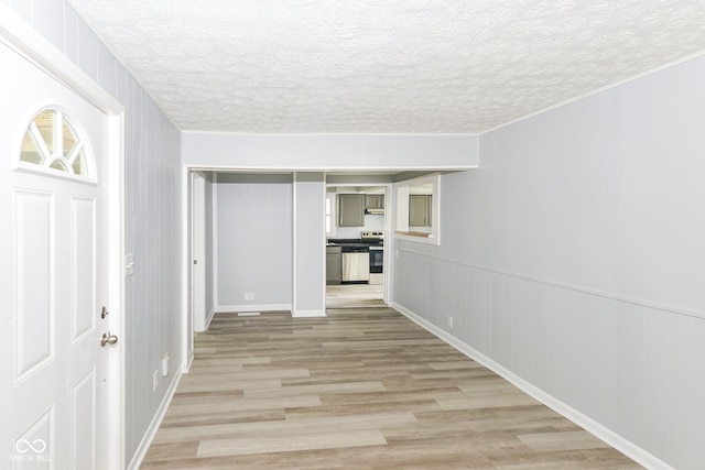 318 Chester St, Anderson, IN 46012 - photo 2