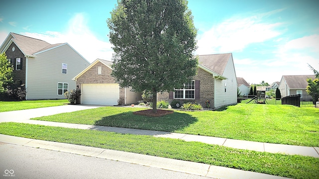 5985 Oakhaven Dr, Greenwood, IN 46142 - photo 2