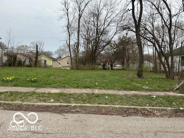 2410 Adams St, Indianapolis, IN 46218 - photo 2