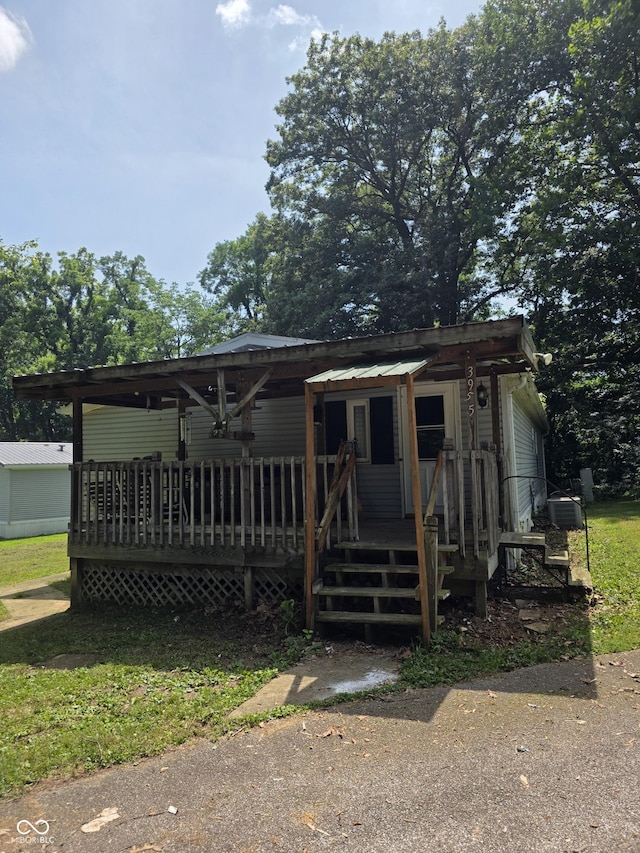 3955 Deer Ct, Columbus, IN 47201 - photo 1