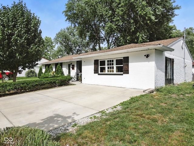 4025 Sherlock Dr, Indianapolis, IN 46254 - photo 2
