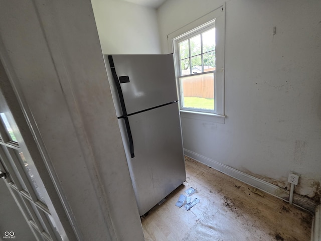 5325 E 10th St, Indianapolis, IN 46219 - photo 7