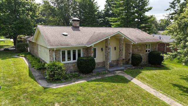 740 Wildwood Dr, Greenfield, IN 46140 - photo 2