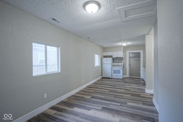 2049 Houston St, Indianapolis, IN 46218 - photo 9
