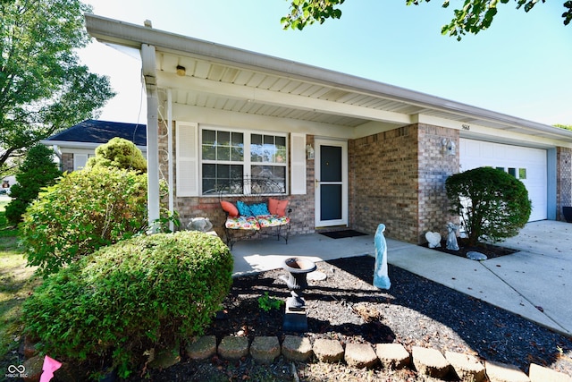 5668 Misty Ridge Cir, Indianapolis, IN 46237 - photo 4