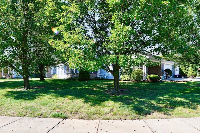 5668 Misty Ridge Cir, Indianapolis, IN 46237 - photo 3