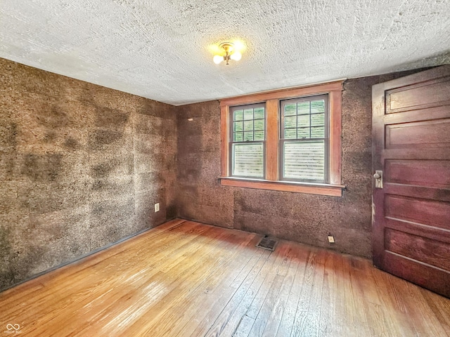 102 N Linwood Ave, Indianapolis, IN 46201 - photo 26