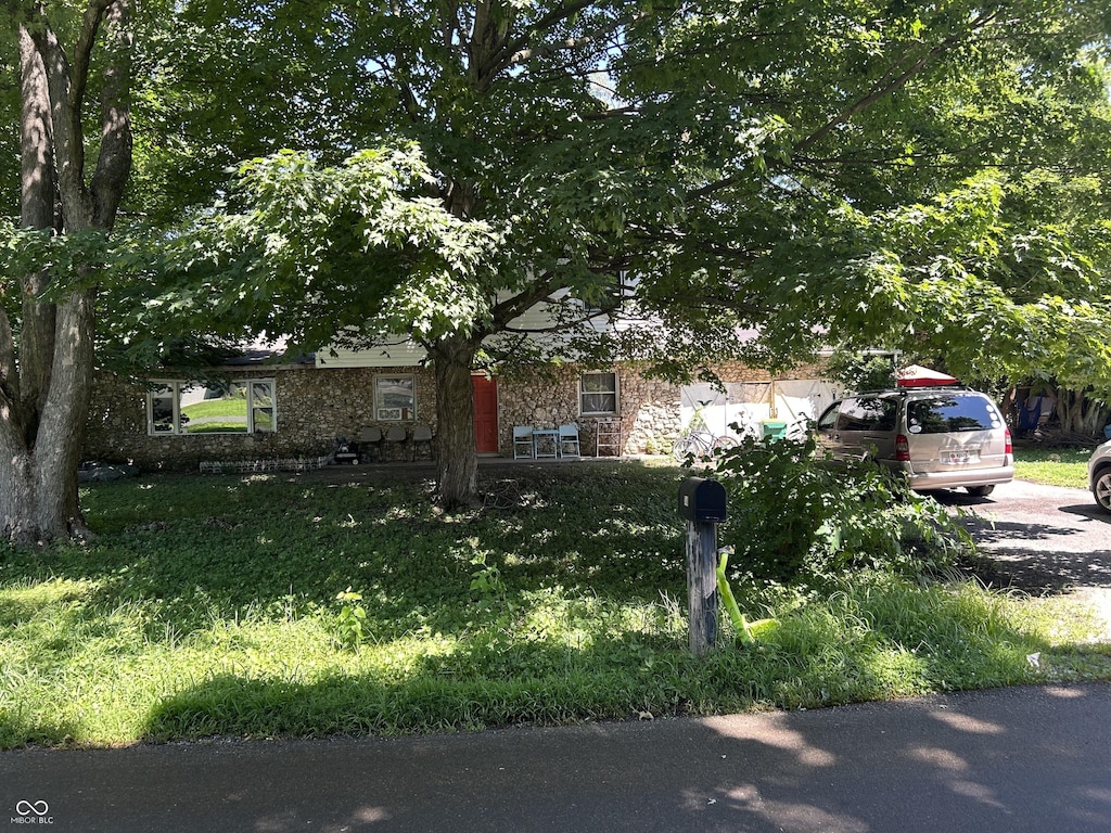 740 Sycamore St, Westfield, IN 46074 - photo 2