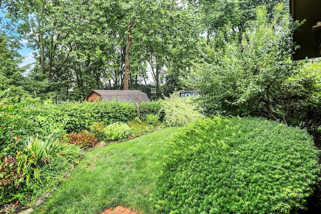8537 Ridge Hill Dr, Indianapolis, IN 46217 - photo 31