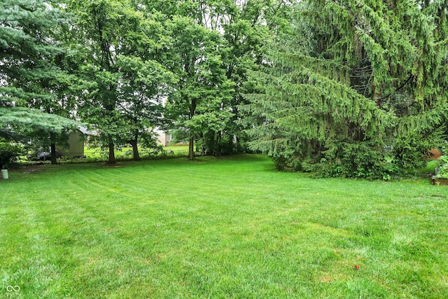 8537 Ridge Hill Dr, Indianapolis, IN 46217 - photo 42