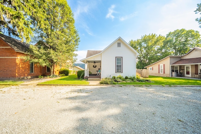 211 Taylor St, Pendleton, IN 46064 - photo 3