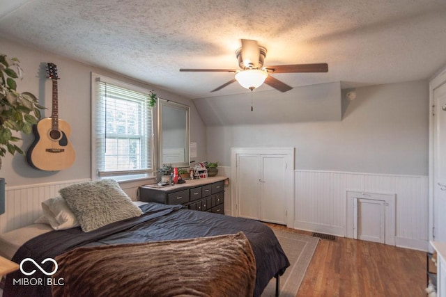 560 S Center St, Plainfield, IN 46168 - photo 17