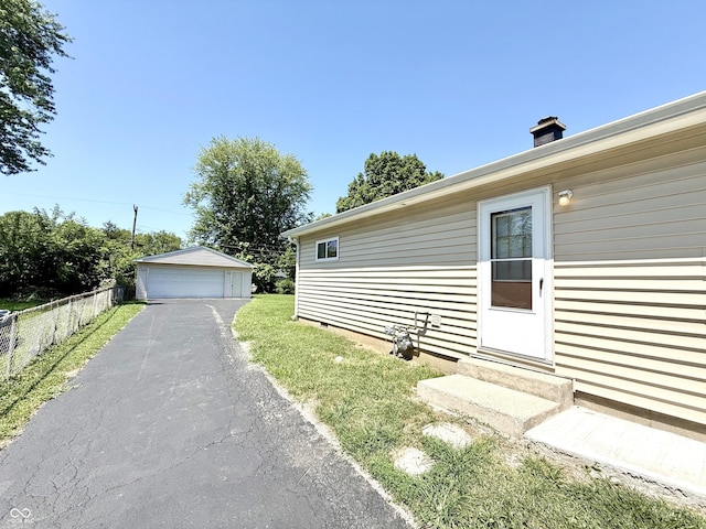 172 Monroe St, Indianapolis, IN 46229 - photo 22