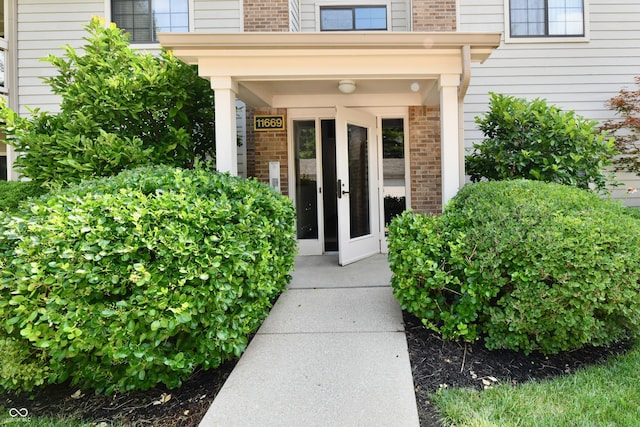 11669 Lenox Ln Unit 103, Carmel, IN 46032 - photo 2