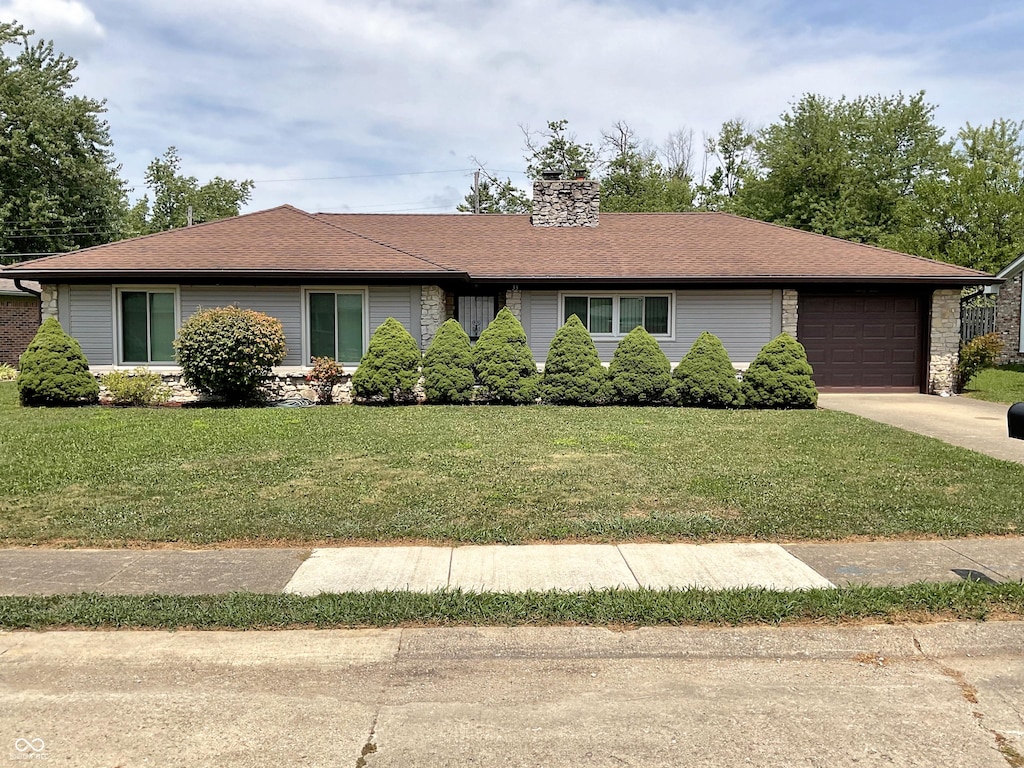 33 Oak Ct, Greenfield, IN 46140 - photo 1