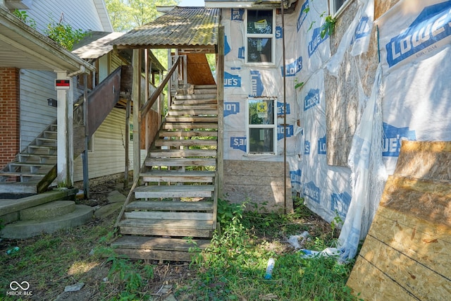 2209 Noble St, Anderson, IN 46016 - photo 5