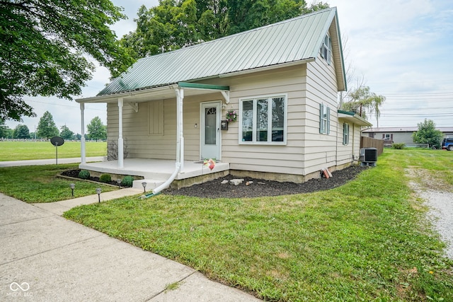 230 3rd St, Tipton, IN 46072 - photo 2