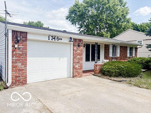 1716 Oakhill Rd, Kokomo, IN 46902 - photo 2