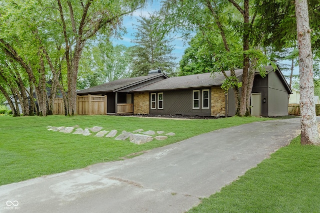804 Sunblest Blvd, Fishers, IN 46038 - photo 1