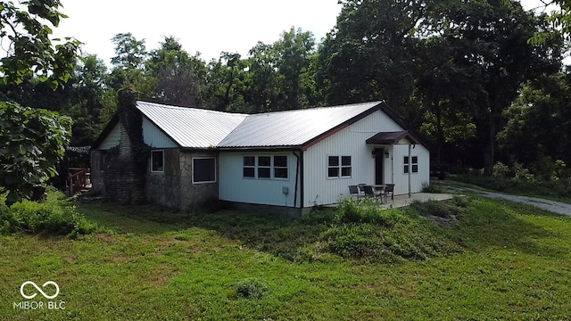 25146 Sanes Creek Rd, Laurel, IN 47024 - photo 2