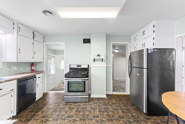 143 N E St, Pendleton, IN 46064 - photo 14