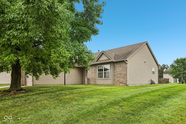 12216 Laurelwood Ct, Indianapolis, IN 46236 - photo 3