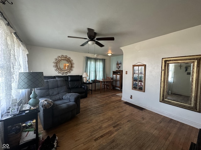 719 N E St, Tipton, IN 46072 - photo 5