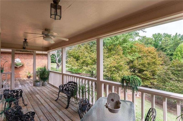 deck with ceiling fan