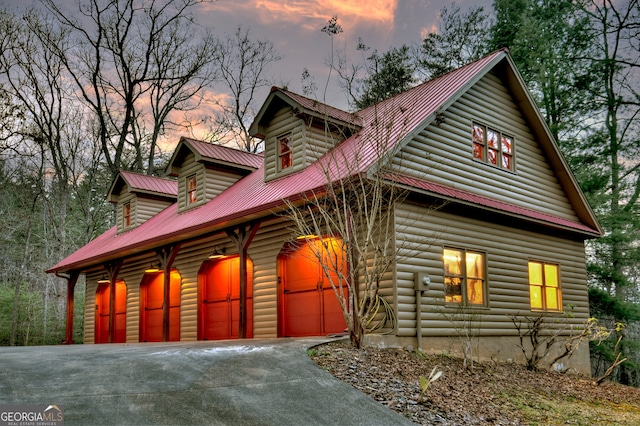 view of front of house featuring a garage