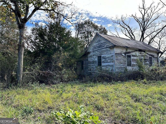 view of side of property