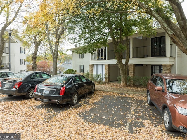 exterior space featuring a balcony