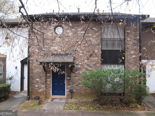 view of front facade